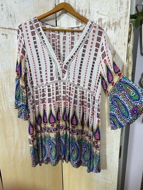 Umgee White Paisley V-Neck Bell Sleeve Tunic with Multicolor Accents